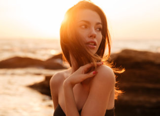 Olhando para trás, identificaremos os anjos e os demônios na construção da nossa identidade.