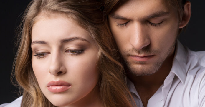 Untitled-design-123 Se você é feliz fazendo algo que incomoda a quem você ama, vá amar outra pessoa.