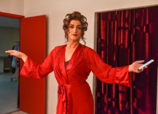 Quer me encher a paciência? Pega a senha e vai pro fim da fila!