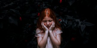 A ansiedade é uma criança assustada que acredita em grandes monstros