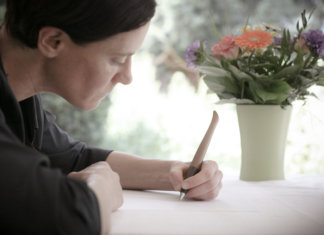 Eu peço a um anjo que leia essa carta para os meus pais.