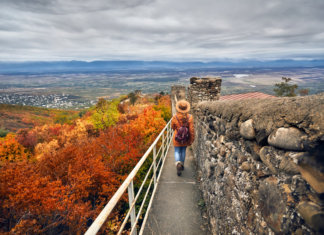 Acordar para si é retomar a beleza do avesso