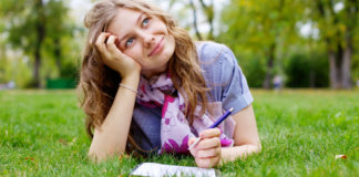 Se não puder te esquecer, vou escrever uma carta te pedindo socorro. Se não puder te esquecer, vou escrever uma carta te pedindo socorro.