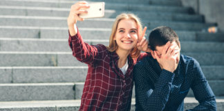 Forçar intimidade é invasão de espaço, falta de noção e delírio emocional