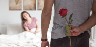 Não mande nudes, mande rosas.