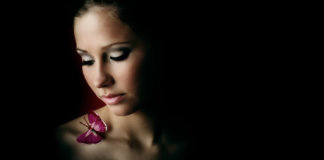 Ei… Diga-me o que você é, uma lagarta ou uma borboleta?