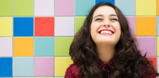 Não desperdice sua amizade com quem não a merece Não desperdice sua amizade com quem não a merece