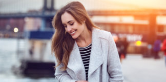 Felicidade é uma coisa assim: quanto menos a gente mostra, mais a gente tem Felicidade é uma coisa assim: quanto menos a gente mostra, mais a gente tem