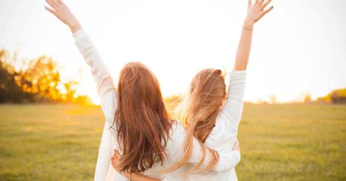 Não espero muita coisa das pessoas que se aproximam do território do meu coração