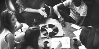 Dos amigos que a gente carrega Dos amigos que a gente carrega