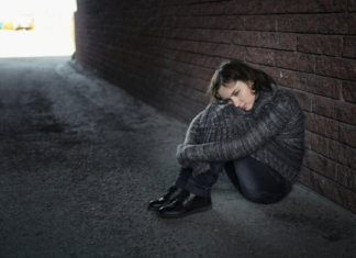 Tem coisas que a gente não faz por mal. Faz por carência.