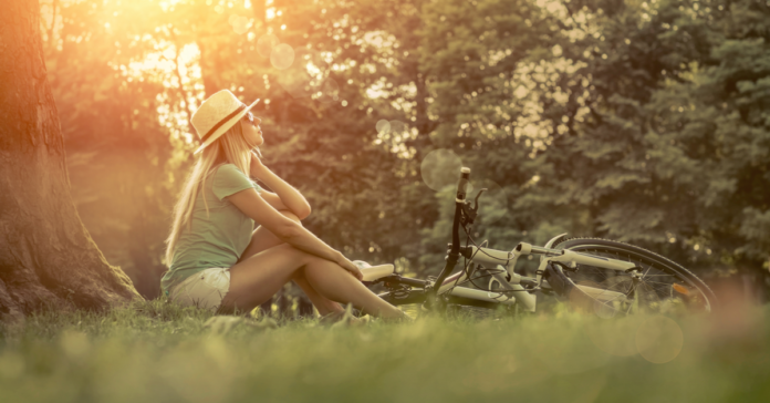 Untitled-design-4 O amor é tarja preta: cura mas vicia, salva mas tem a saudade como efeito colateral.