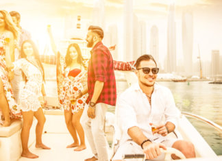 Tem gente que é tão pobre que só tem dinheiro