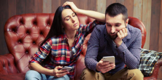 O mundo é redondo, mas há idiotas por todos os cantos O mundo é redondo, mas há idiotas por todos os cantos