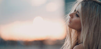 Não se humilhe por nada nem ninguém Não se humilhe por nada nem ninguém