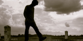 Porque é preciso cair para aprender a levantar voo Porque é preciso cair para aprender a levantar voo