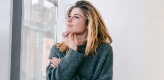 Decidi não deixar mais a saudade que sinto de você me impedir de seguir Decidi não deixar mais a saudade que sinto de você me impedir de seguir