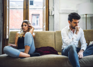 10 sinais de que o seu relacionamento não vale mais a pena.