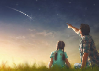 A beleza dos acontecimentos mora  no olhar de quem os enxerga.