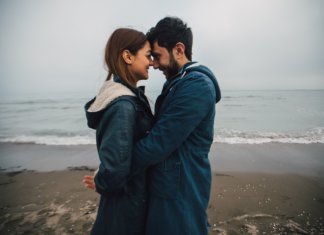 O amor é distraído