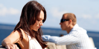 Não é de repente que o amor nasce ou morre