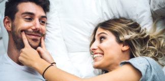 Gente perfeita me afasta. É a sua imperfeição que me atrai em você. Gente perfeita me afasta. É a sua imperfeição que me atrai em você.