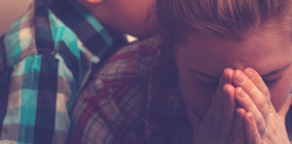 Ciência confirma: algumas pessoas consomem as nossas energias