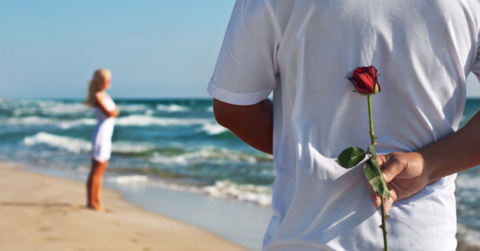 shutterstock_124847119 A ansiedade da espera e a recompensa do encontro.