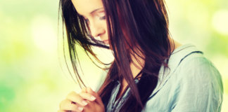 Nada acontece sem um propósito e ninguém passa pela nossa vida por acaso Nada acontece sem um propósito e ninguém passa pela nossa vida por acaso