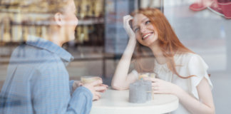 Existem pessoas lindas por trás das fofocas que fazem sobre elas Existem pessoas lindas por trás das fofocas que fazem sobre elas