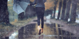 A única coisa que cai do céu é chuva. O resto é luta.