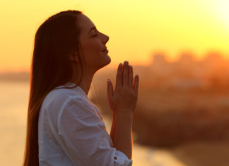 O primeiro a perdoar é o mais forte, mas o primeiro a esquecer é o mais feliz