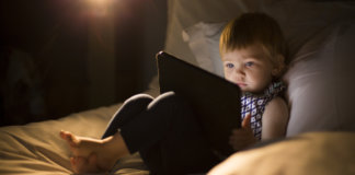 7 sinais de que seu filho está viciado em tecnologia