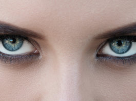 8 comportamentos que geram estranheza e até antipatia sem que você perceba