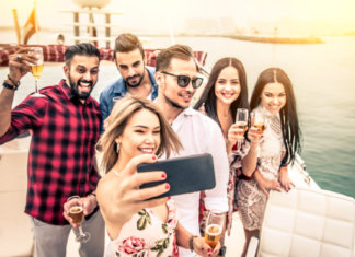 Pessoas que se vendem não valem um centavo