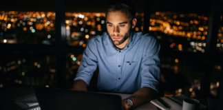 Notívagos: quando a madrugada não serve para dormir Notívagos: quando a madrugada não serve para dormir