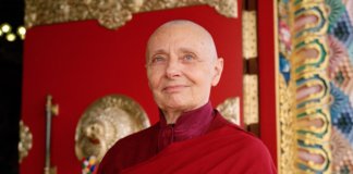 Compaixão com sabedoria e sabedoria com compaixão