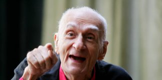 Ao redor do buraco tudo é beira! – Ariano Suassuna