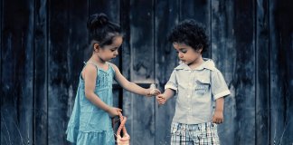 É fácil dizer “eu te amo”. Difícil é deixar que as atitudes gritem por você!