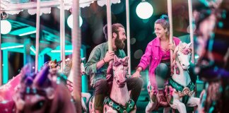 São as pequenas coisas, os pequenos gestos, que fazem você amar alguém. São as pequenas coisas, os pequenos gestos, que fazem você amar alguém.