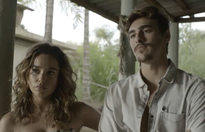 Têm pessoas que não querem amar, querem apenas saber que tem alguém ao seu lado.