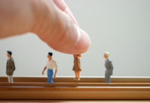 Preciso contar para vocês como a religião destruiu a minha família Preciso contar para vocês como a religião destruiu a minha família