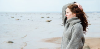 Quando a ausência aperta, até defeito vira saudade Quando a ausência aperta, até defeito vira saudade