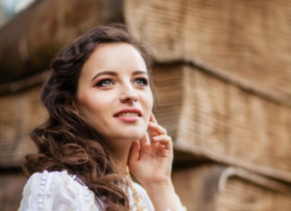 “ELA era poesia. ELE não sabia ler”