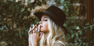 Por que essa pretensão de querer dar conta de tudo?