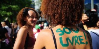 A resiliência das mulheres brasileiras: é a arte de dar a volta por cima!