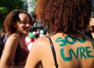 A resiliência das mulheres brasileiras: é a arte de dar a volta por cima!
