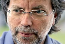 “A pressa em mostrar que não se é pobre é, em si mesma, um atestado de pobreza”, por Mia Couto