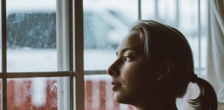 Você existe, eu sei. E é exatamente por isso que você deve prestar atenção nos carinhos depositados a seguir. Você existe, eu sei. E é exatamente por isso que você deve prestar atenção nos carinhos depositados a seguir.