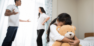 A briga dos pais afeta diretamente a saúde mental das crianças